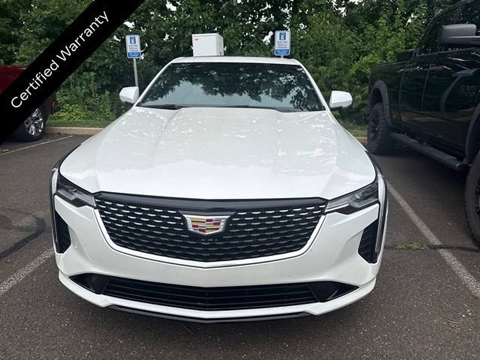 2023 Cadillac CT4 Luxury
