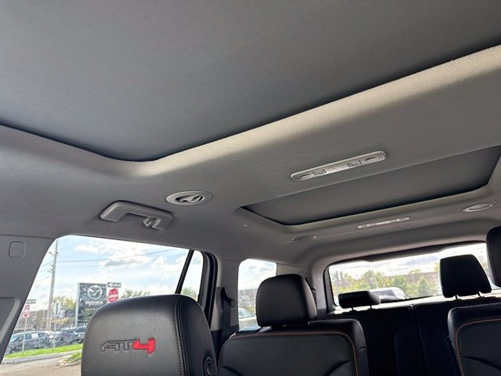 2023 GMC Acadia AT4