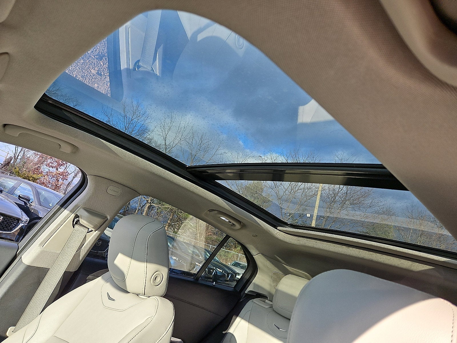 2023 Cadillac XT4 Luxury