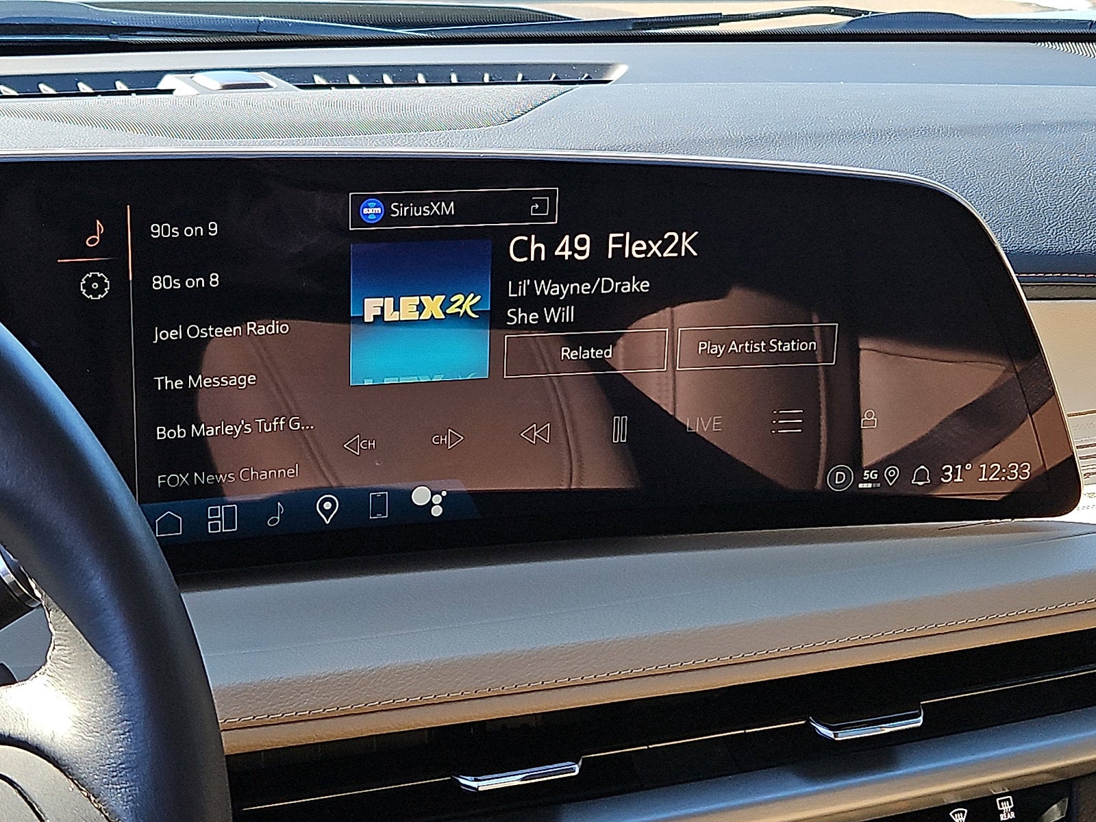 2025 Cadillac XT4 Premium Luxury