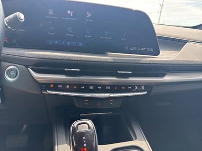 2025 Cadillac XT4 Premium Luxury