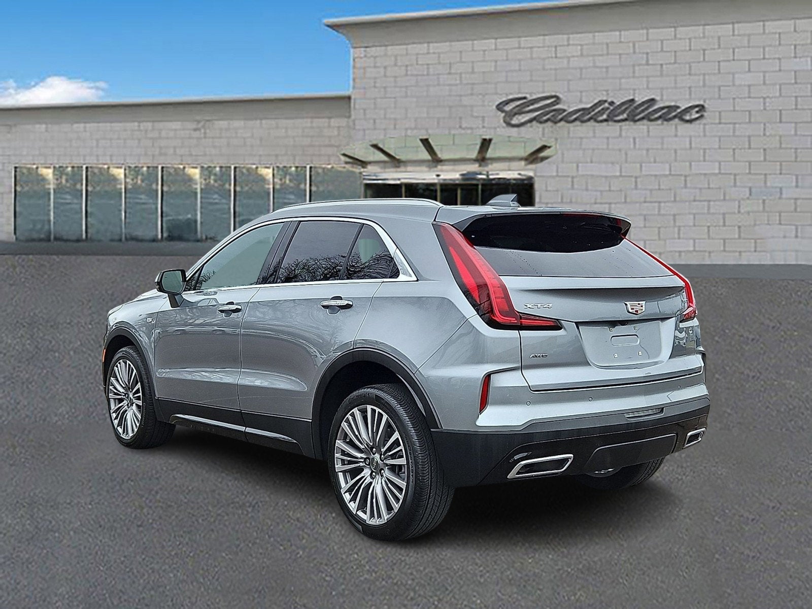 2024 Cadillac XT4 Premium Luxury