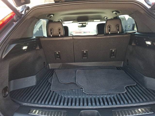2022 Cadillac XT4 AWD Premium Luxury