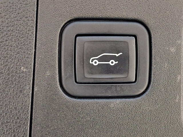 2022 Cadillac XT4 AWD Premium Luxury