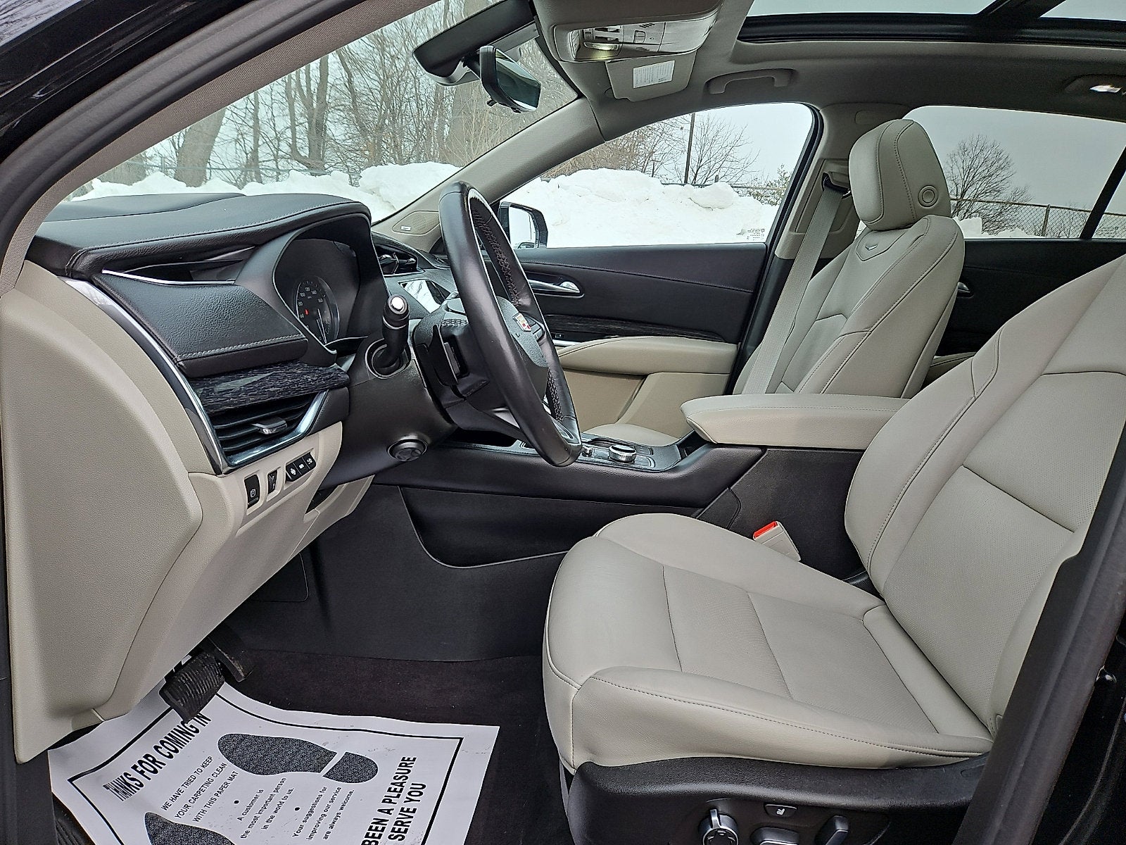 2022 Cadillac XT4 Premium Luxury