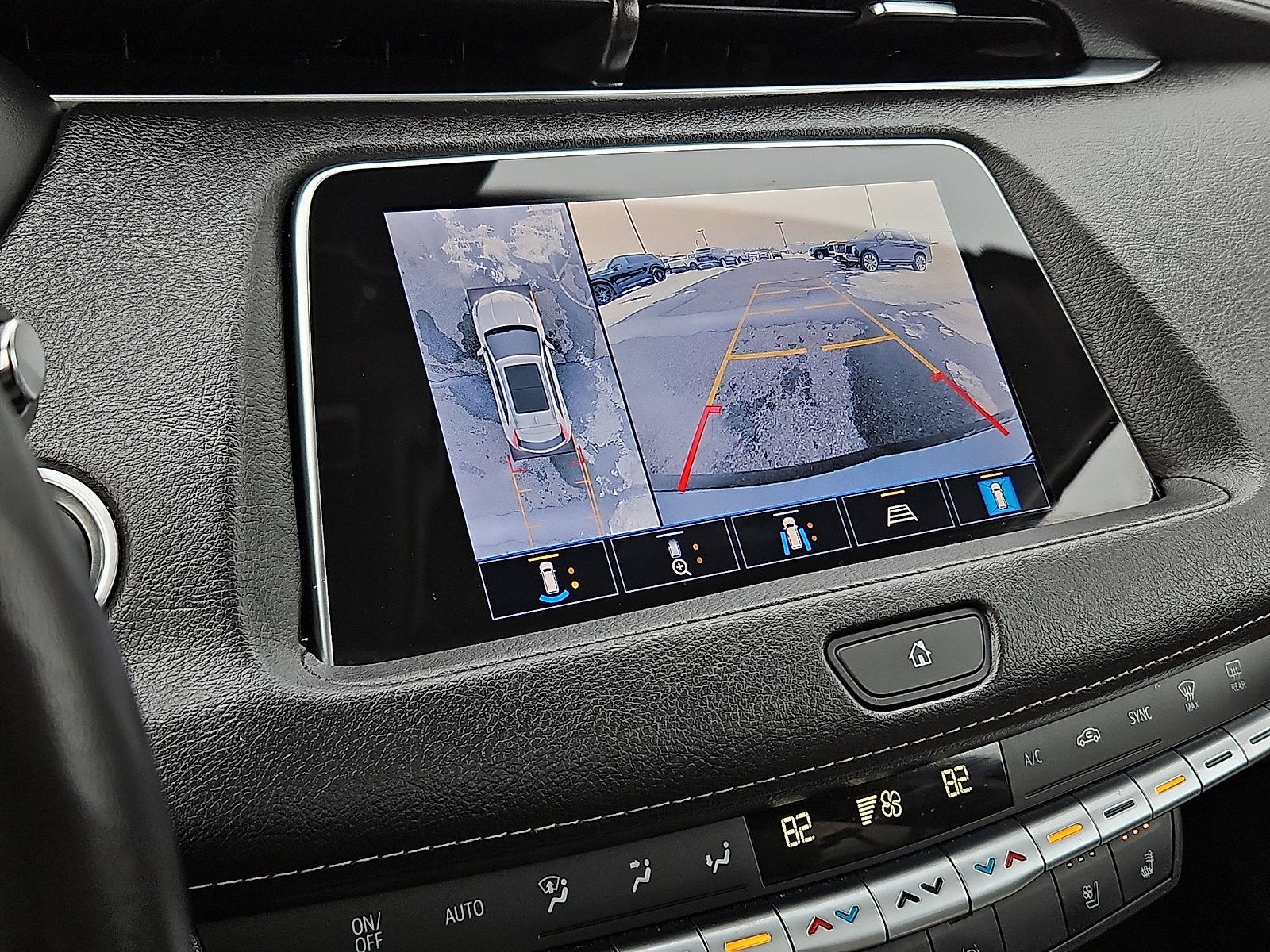 2022 Cadillac XT4 Premium Luxury