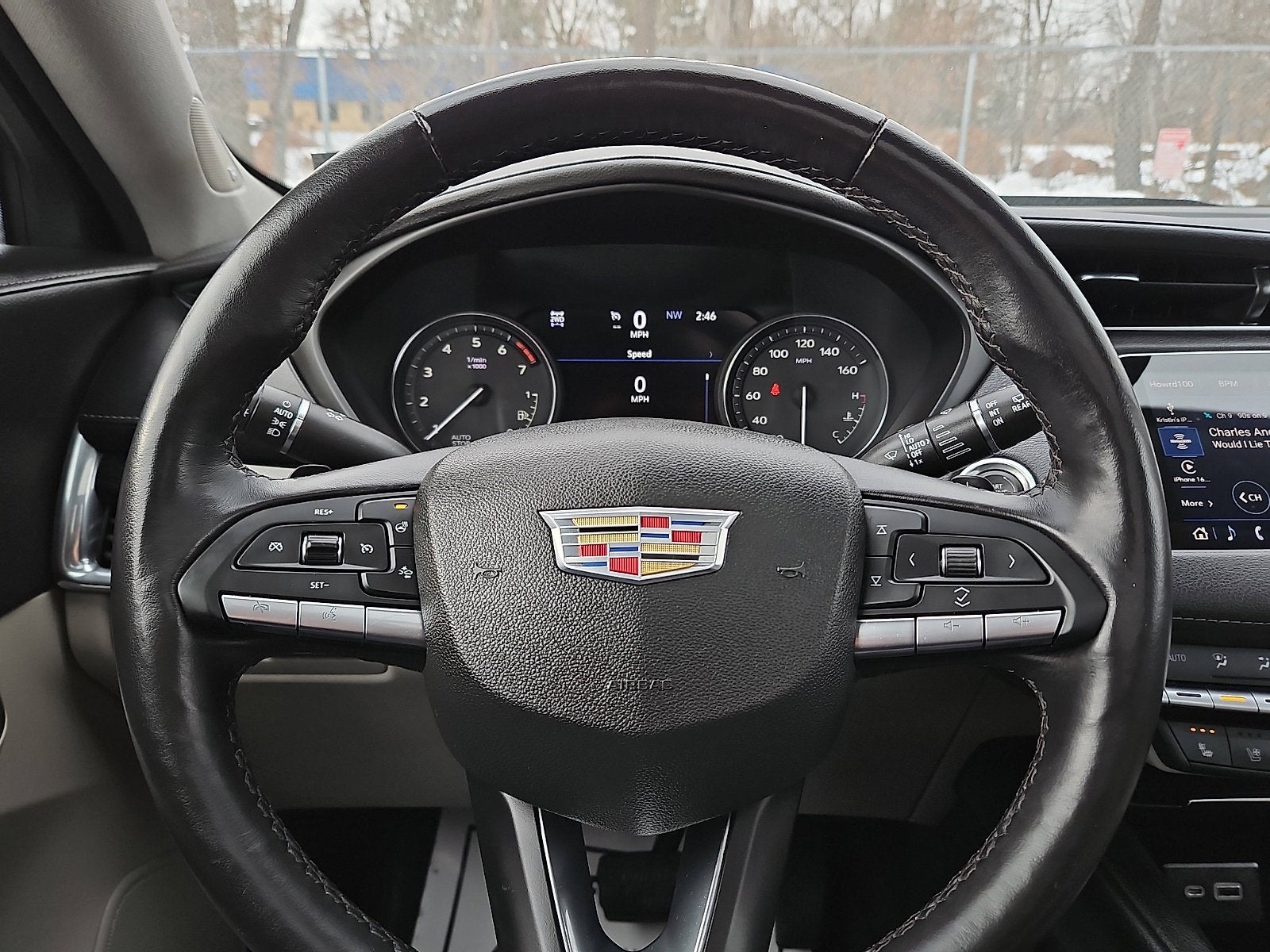 2022 Cadillac XT4 Premium Luxury