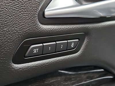 2022 Cadillac XT4 Premium Luxury