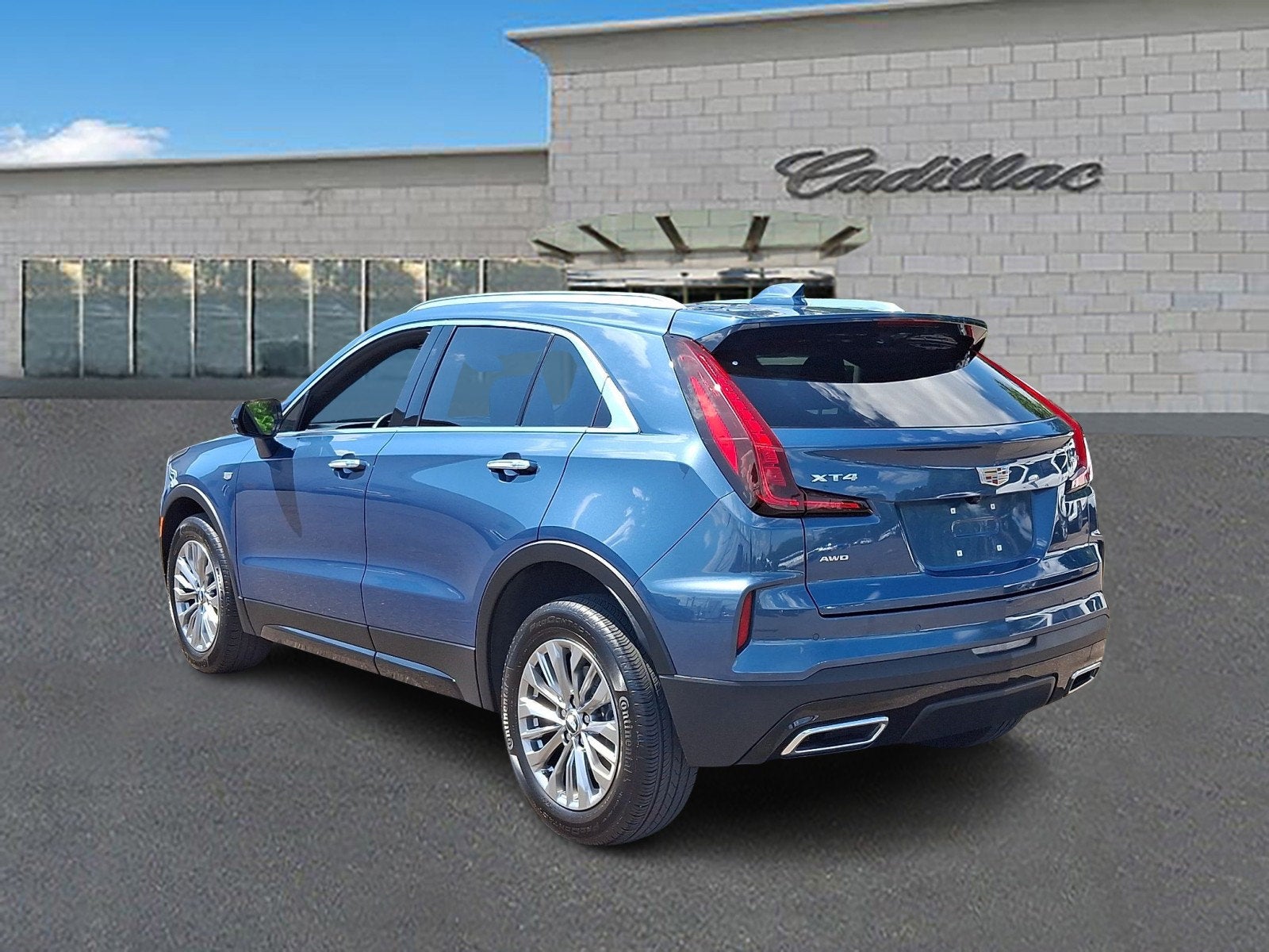 2024 Cadillac XT4 Premium Luxury