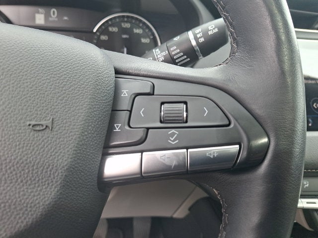 2023 Cadillac XT4 AWD Premium Luxury