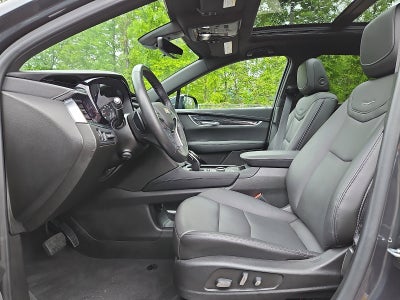 2022 Cadillac XT5 Premium Luxury