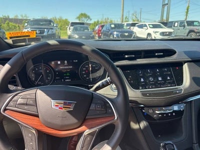 2025 Cadillac XT5 Premium Luxury