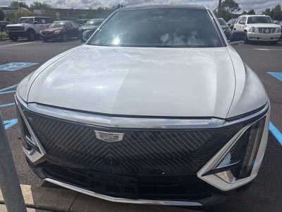 2024 Cadillac LYRIQ Luxury 1