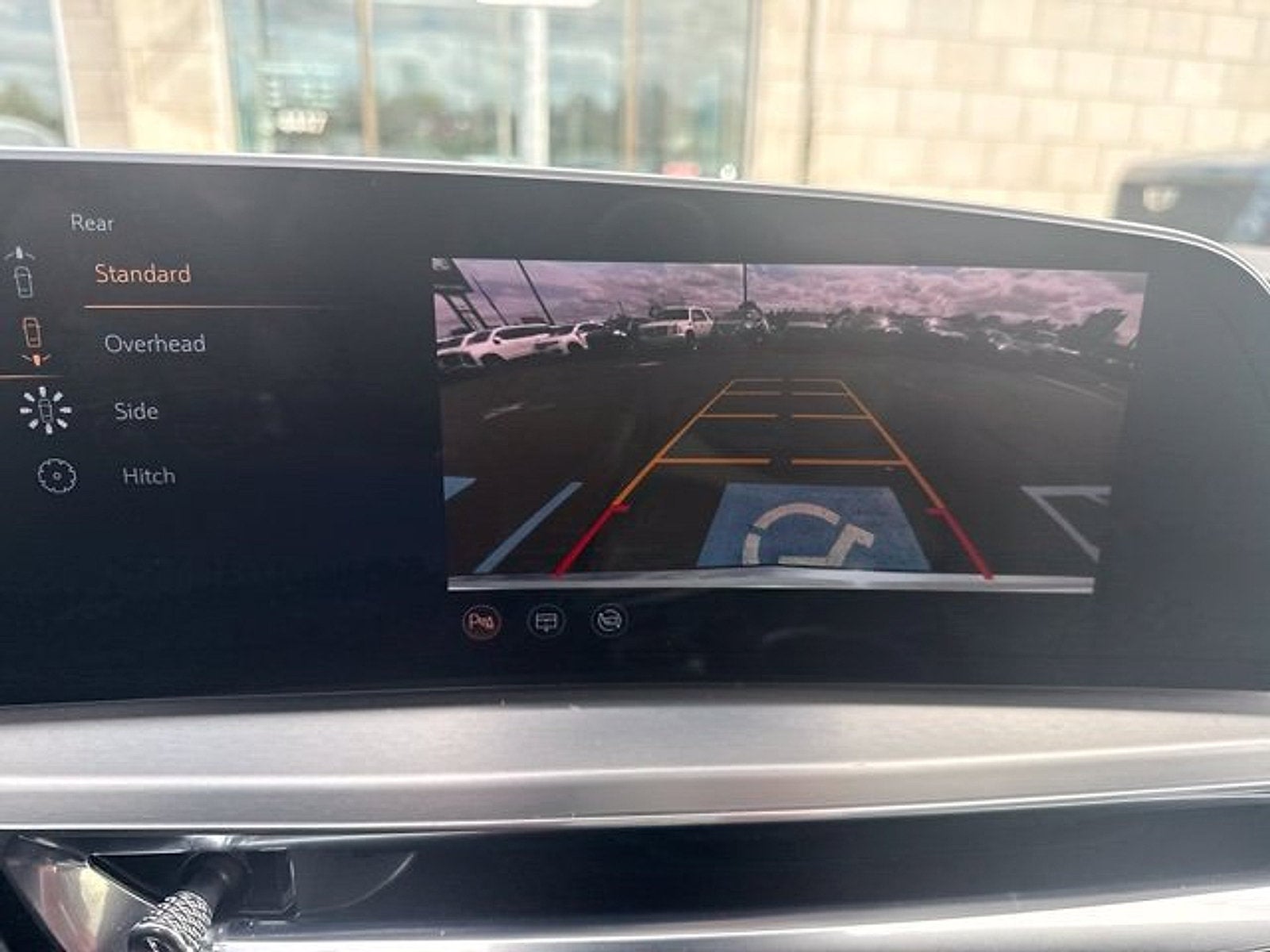 2024 Cadillac LYRIQ Luxury 1