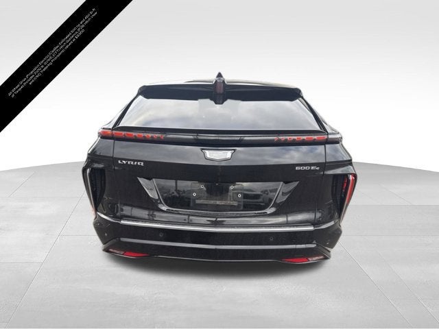2024 Cadillac LYRIQ Luxury 1