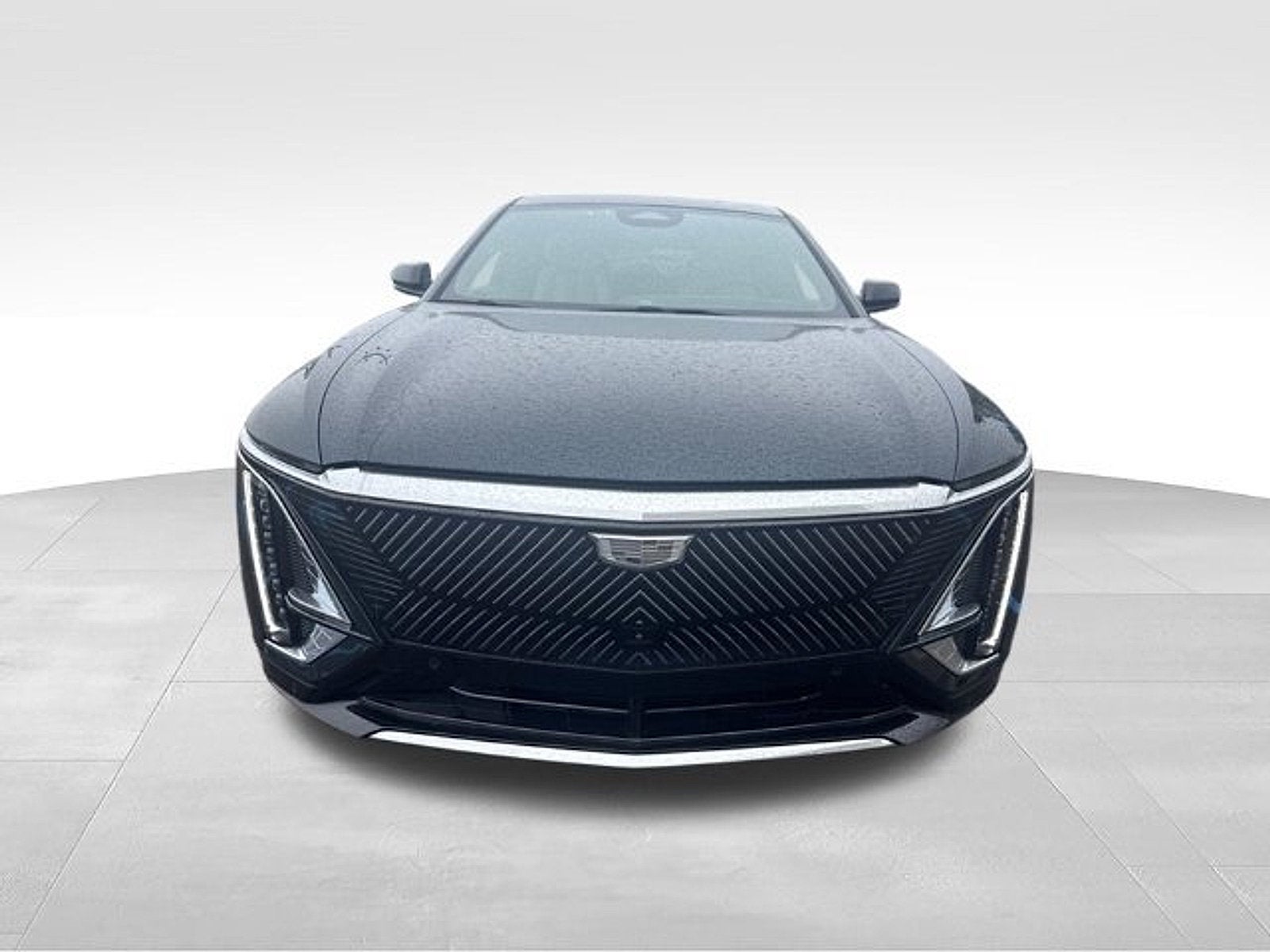 2024 Cadillac LYRIQ Luxury 2