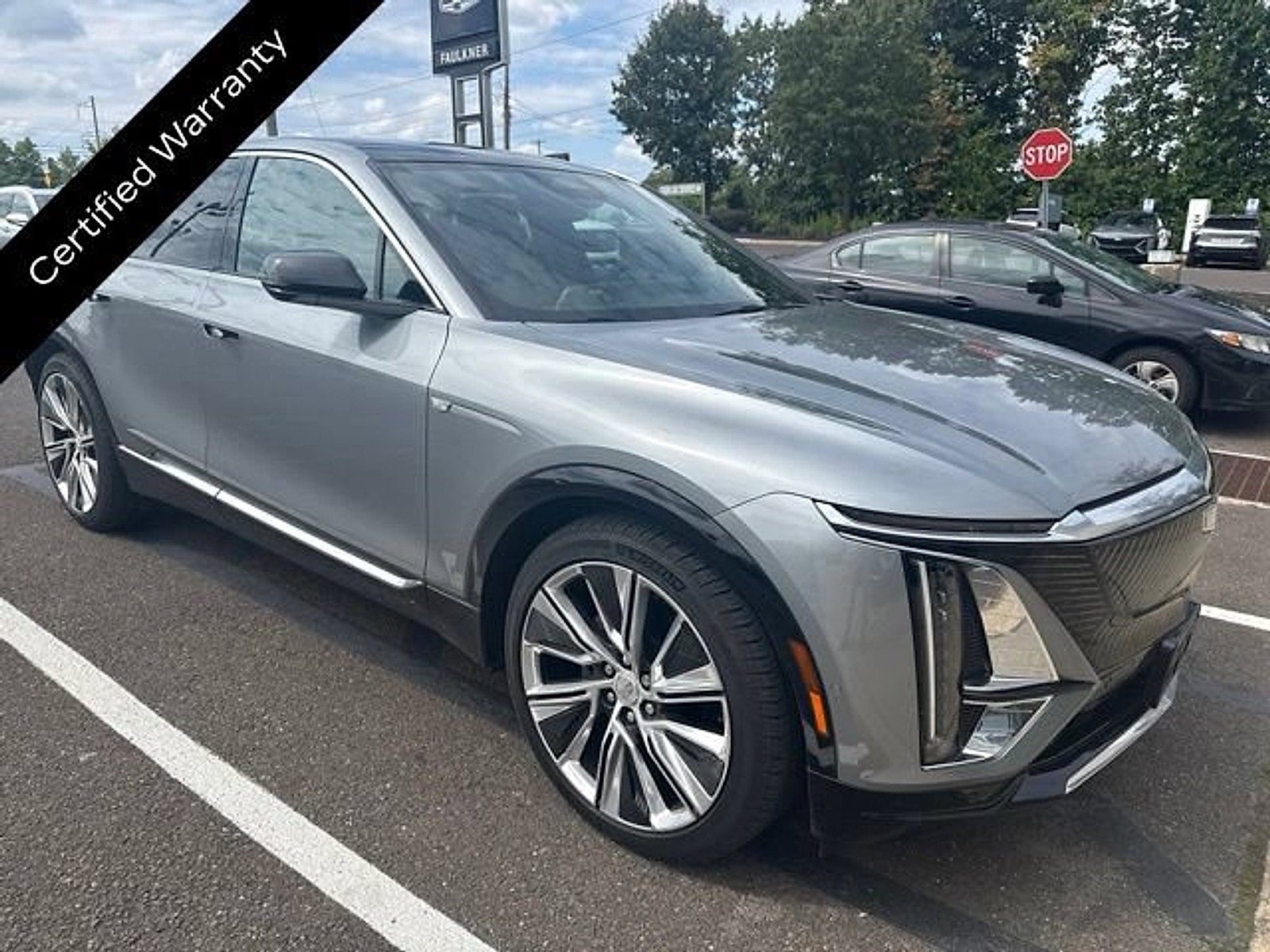 2024 Cadillac LYRIQ Luxury 3