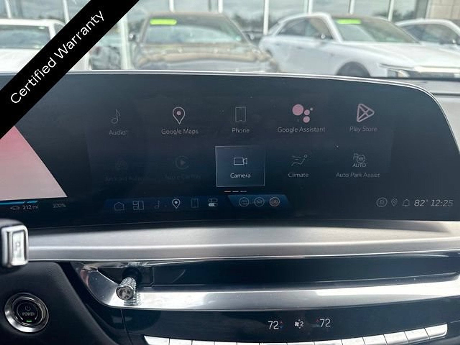 2024 Cadillac LYRIQ Luxury 3