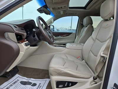 2016 Cadillac Escalade Luxury Collection