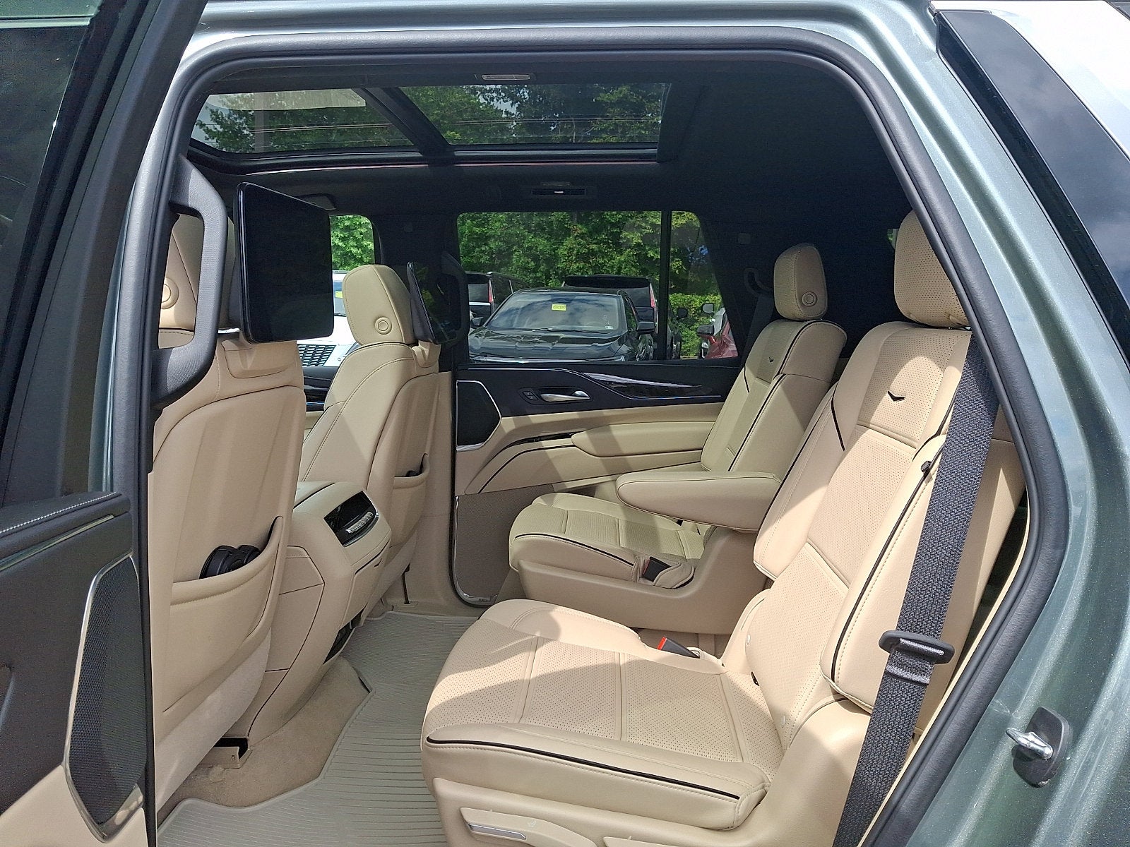 2024 Cadillac Escalade Premium Luxury