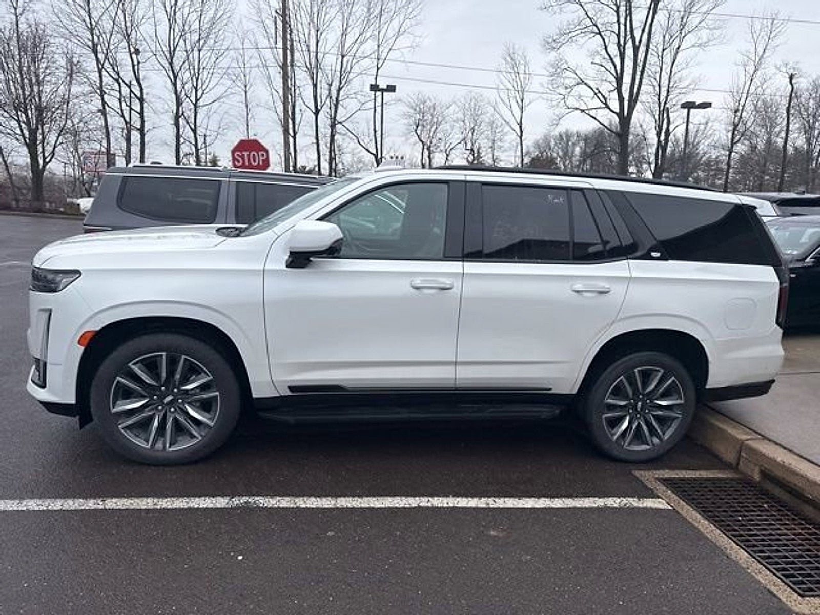 2024 Cadillac Escalade Sport