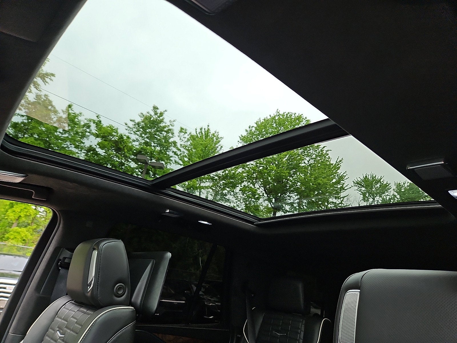 2022 Cadillac Escalade Sport Platinum