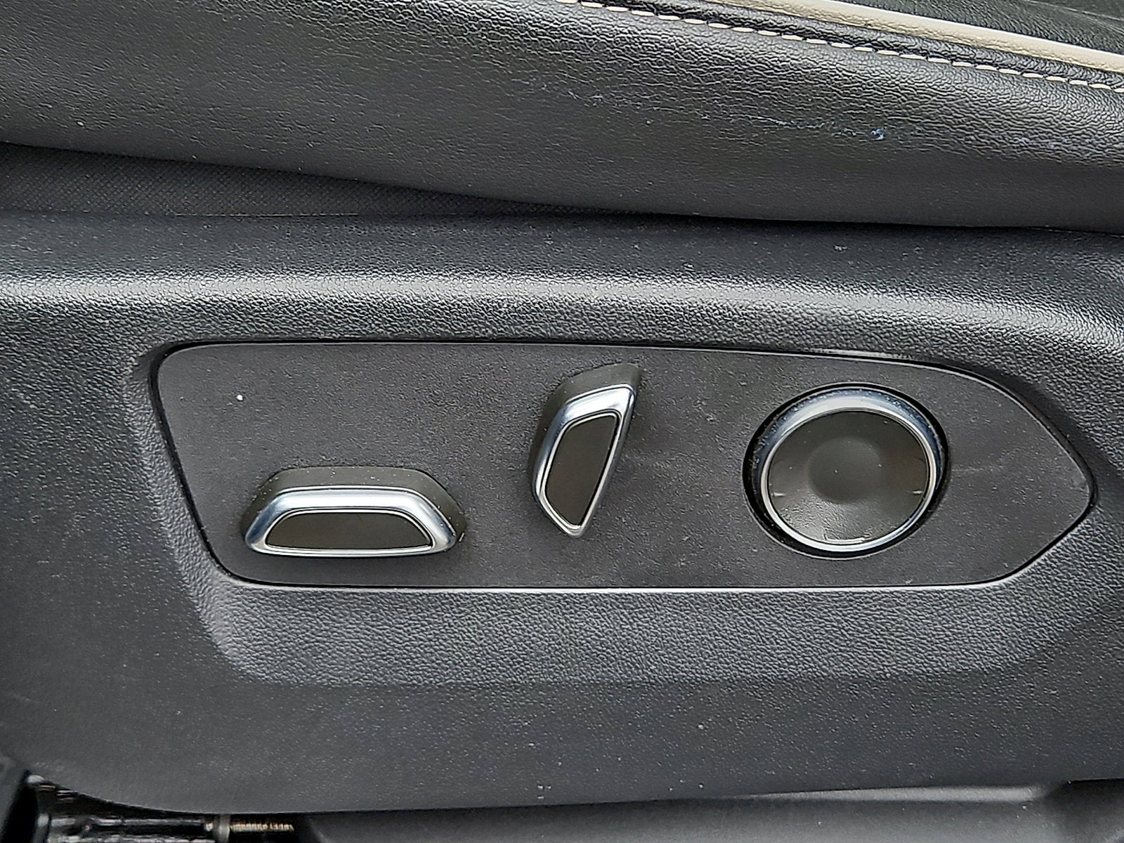 2024 Cadillac Escalade ESV Premium Luxury