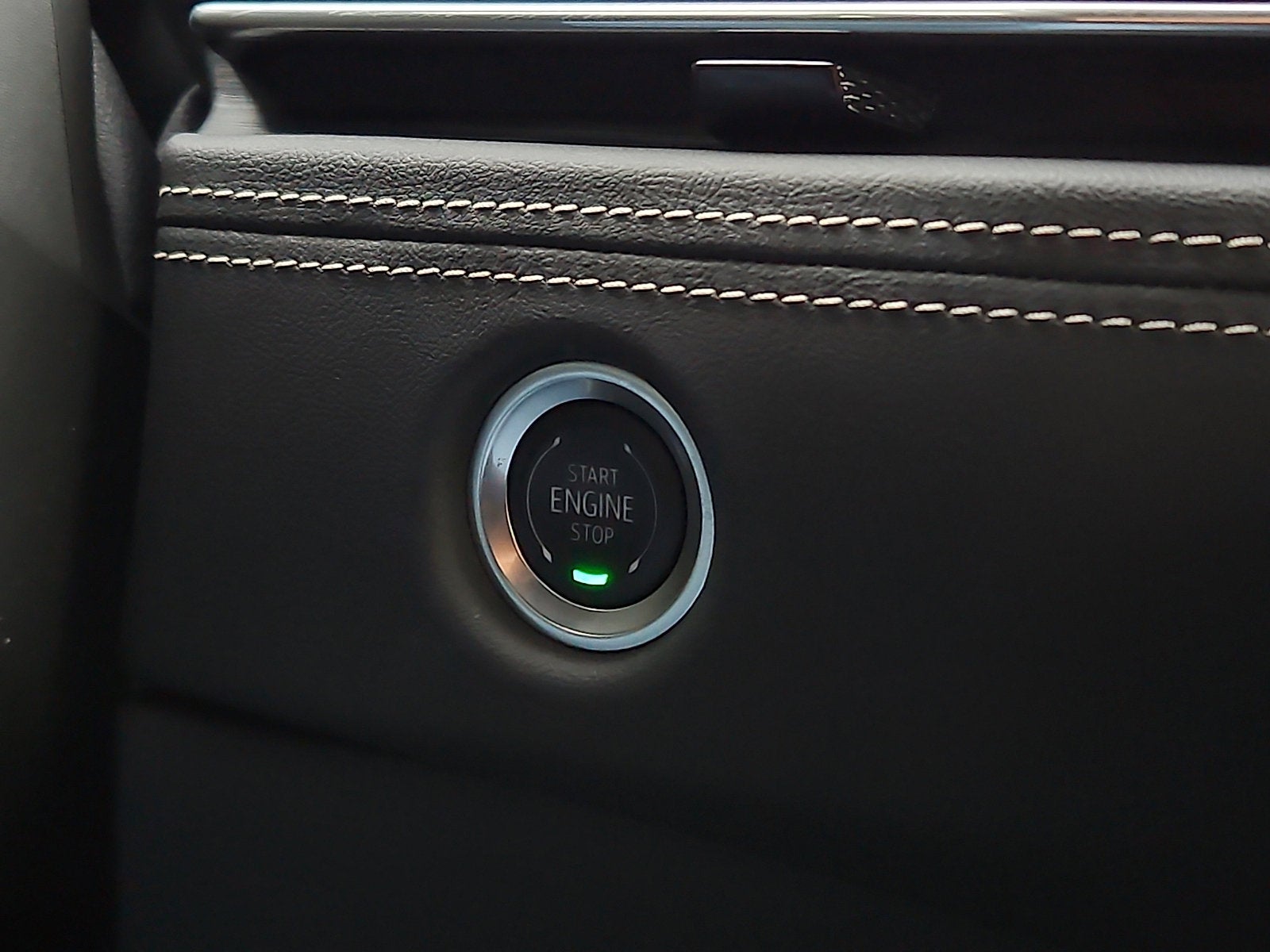 2025 Cadillac Escalade Luxury
