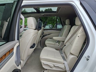 2025 Cadillac Escalade Sport Platinum