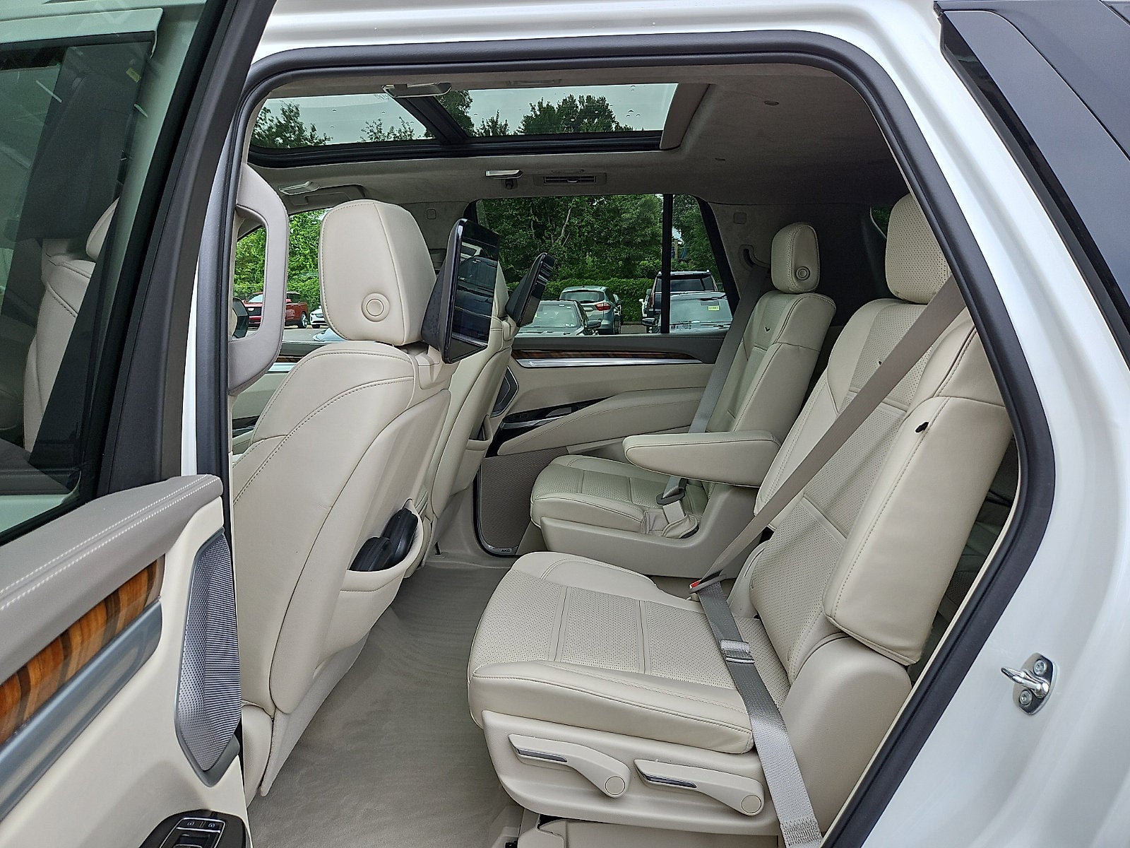 2025 Cadillac Escalade Sport Platinum