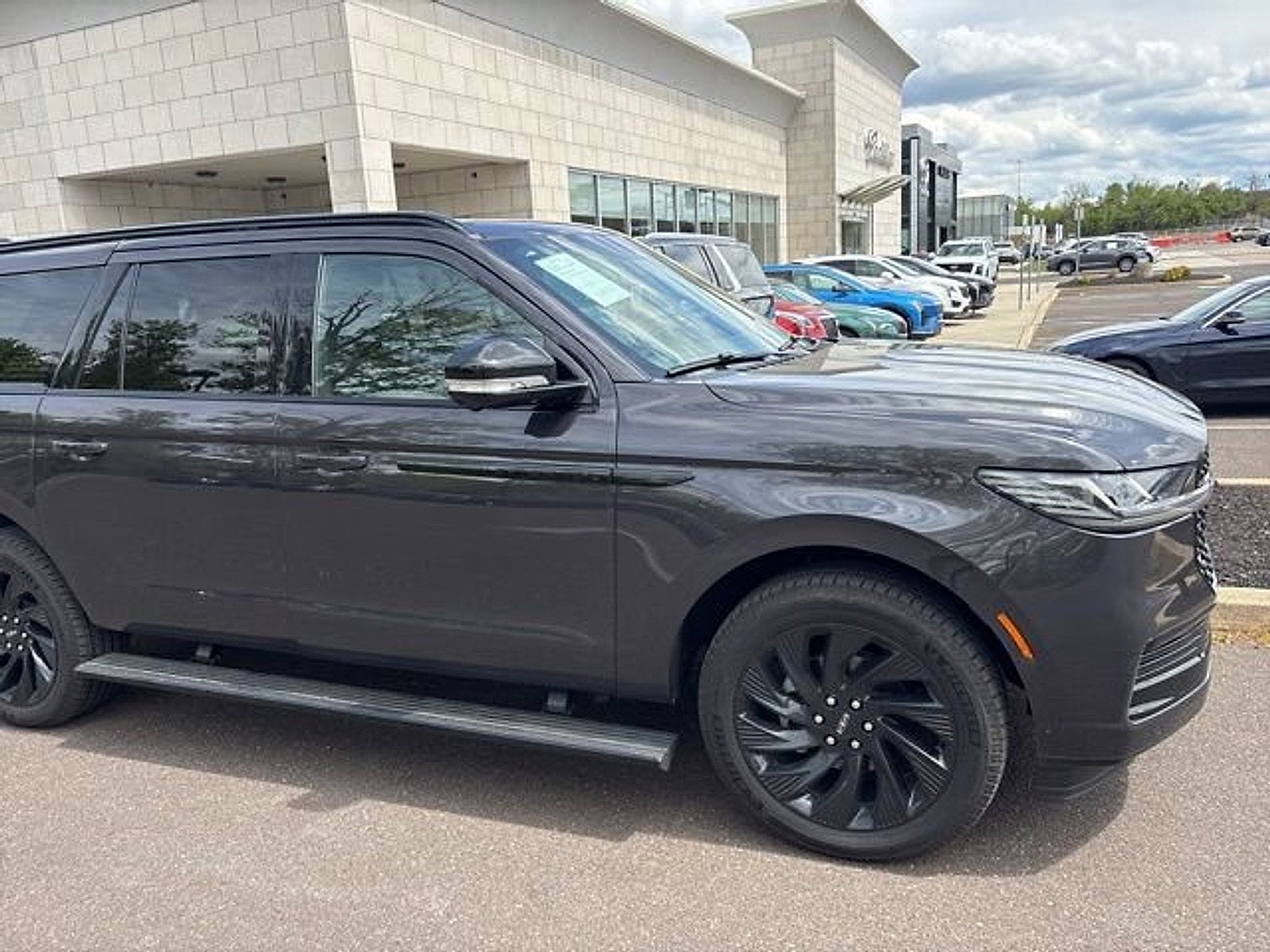2025 Lincoln Navigator L Reserve