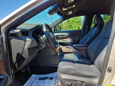 2024 Toyota Venza LE