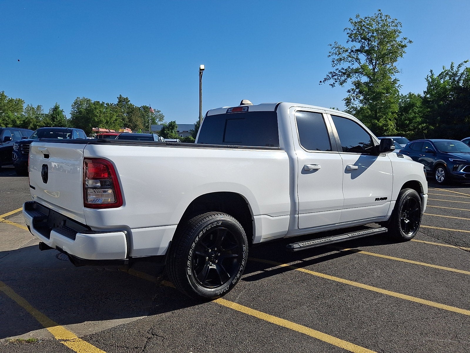 2022 RAM 1500 Big Horn Quad Cab 4x2 6'4" Box