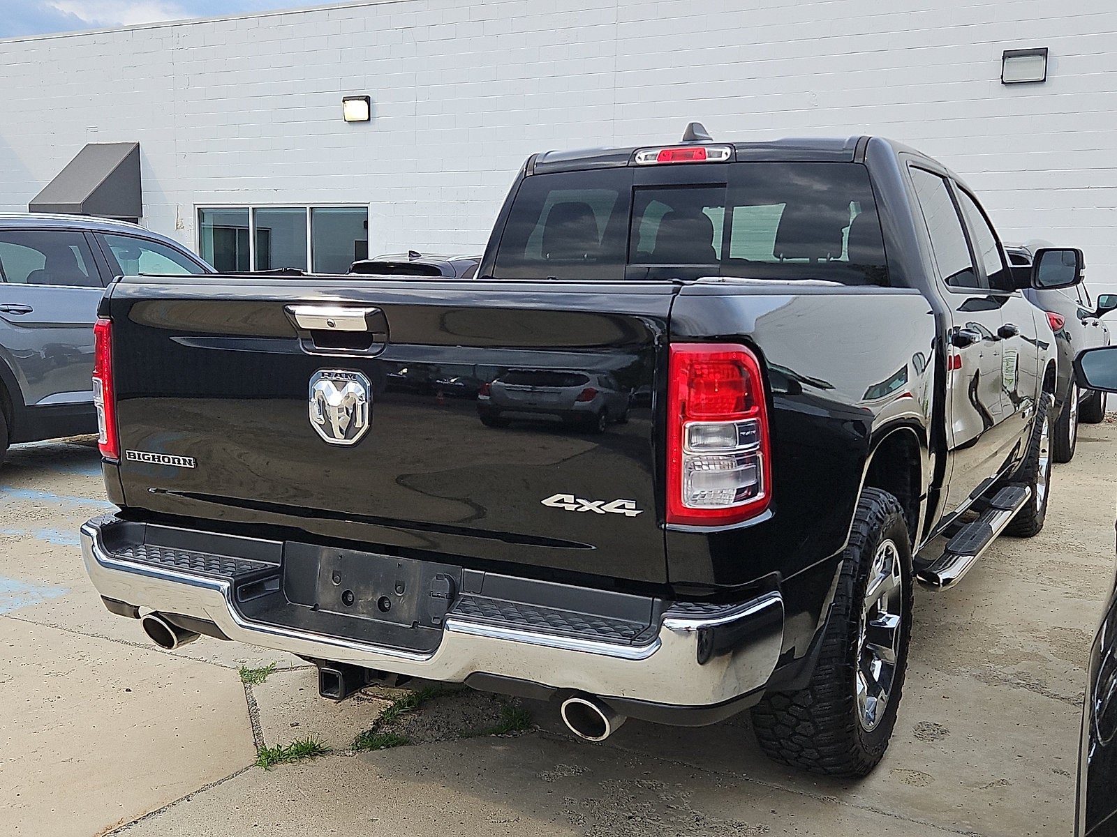2019 RAM 1500 Big Horn/Lone Star Crew Cab 4x4 5'7" Box