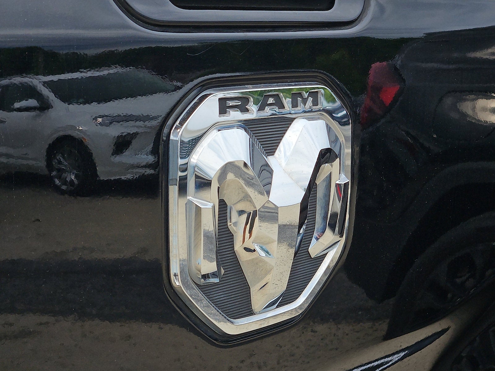 2019 RAM 1500 Big Horn/Lone Star Crew Cab 4x4 5'7" Box