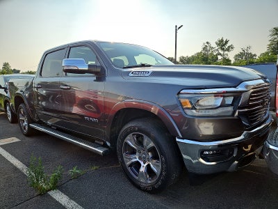 2022 RAM 1500 Laramie Crew Cab 4x4 5'7" Box
