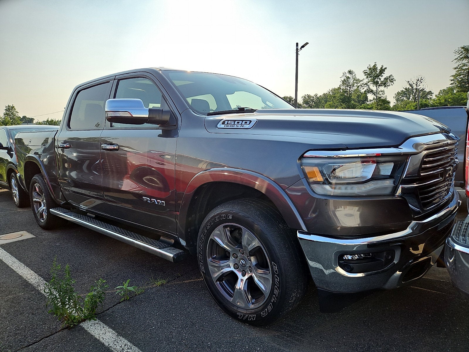 2022 RAM 1500 Laramie Crew Cab 4x4 5'7" Box