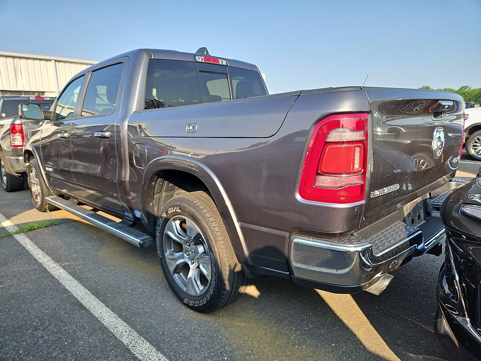 2022 RAM 1500 Laramie Crew Cab 4x4 5'7" Box