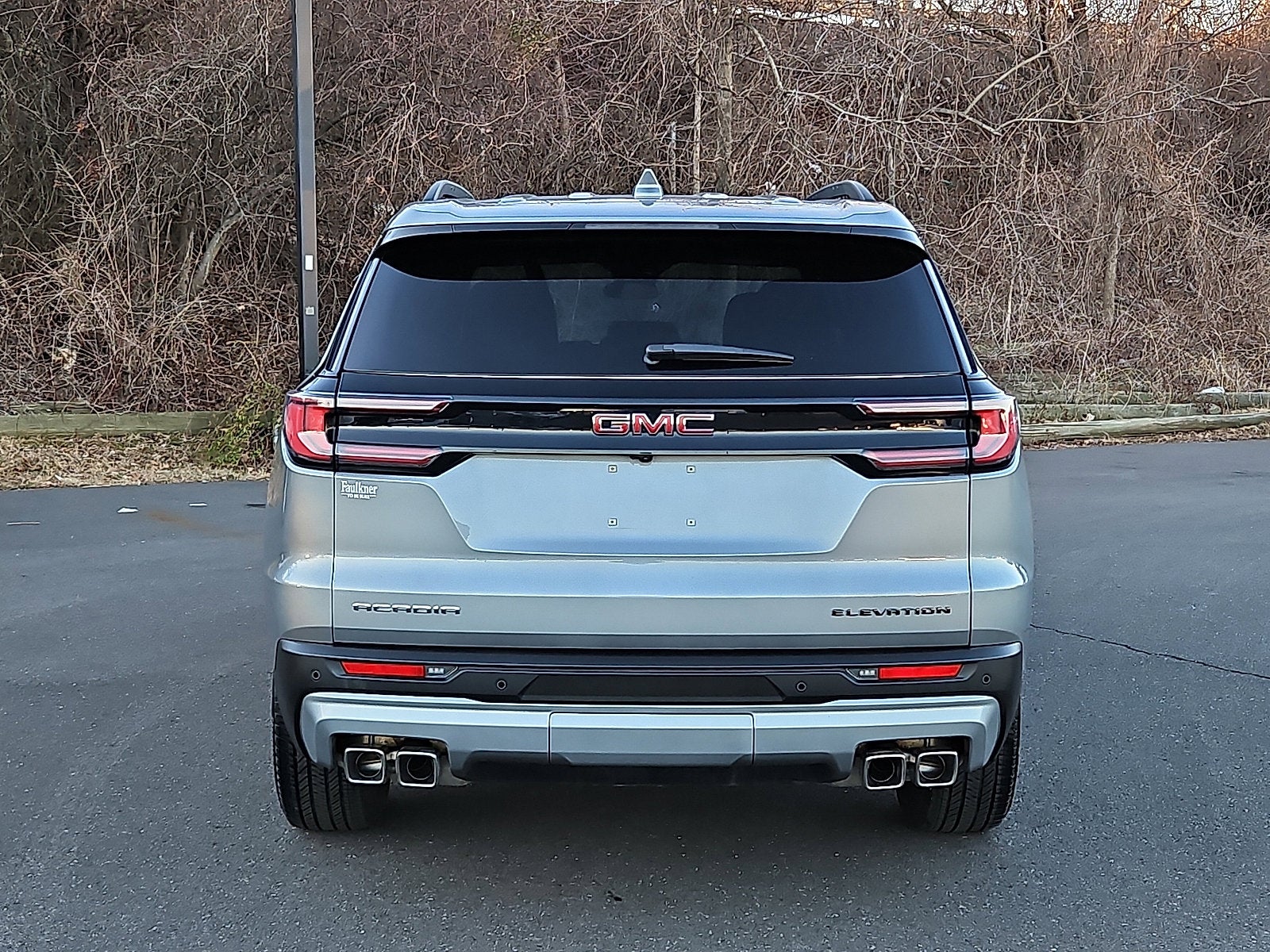 2025 GMC Acadia Elevation