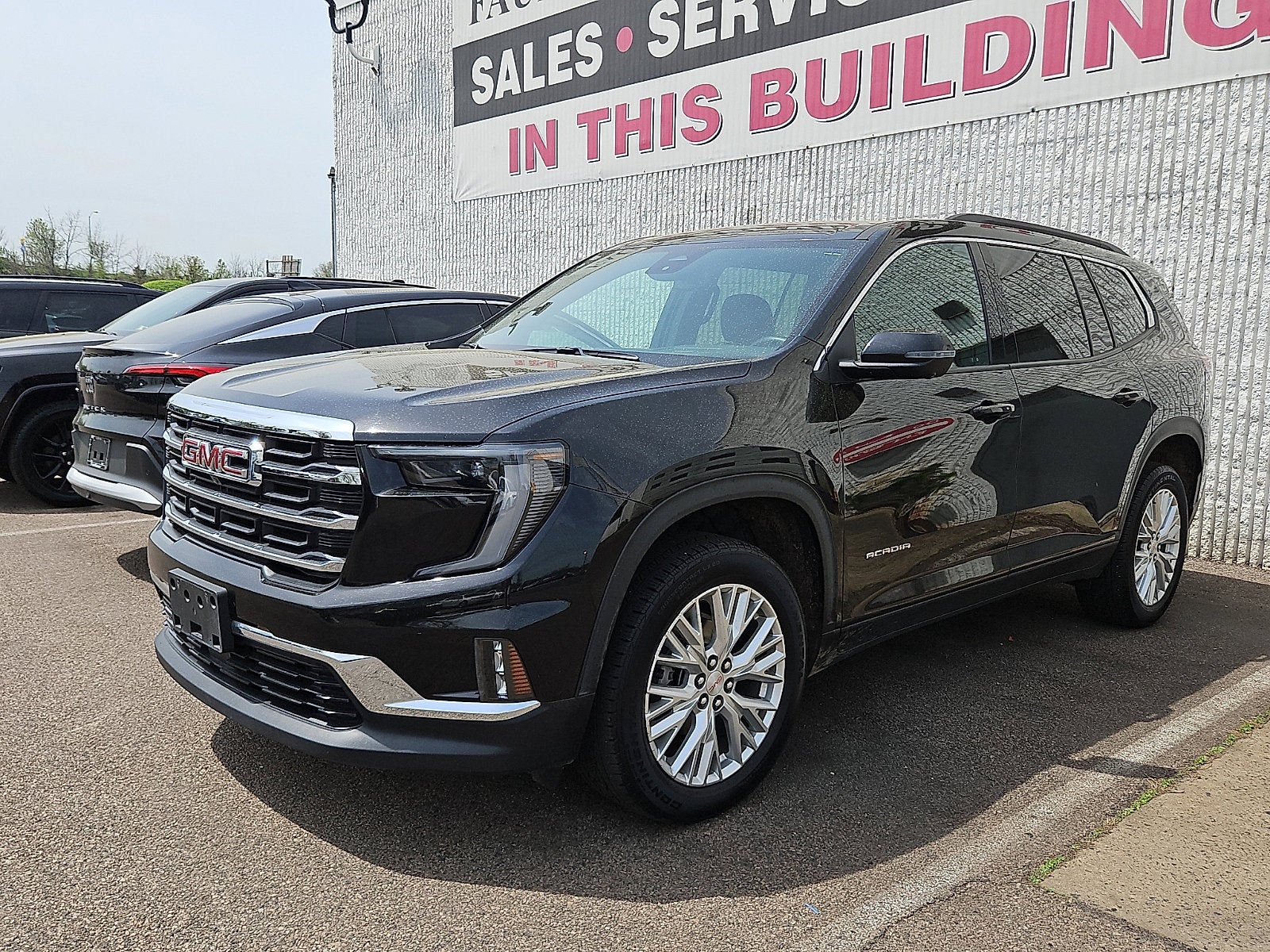 2024 GMC Acadia Elevation