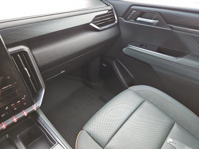 2024 GMC Acadia AT4