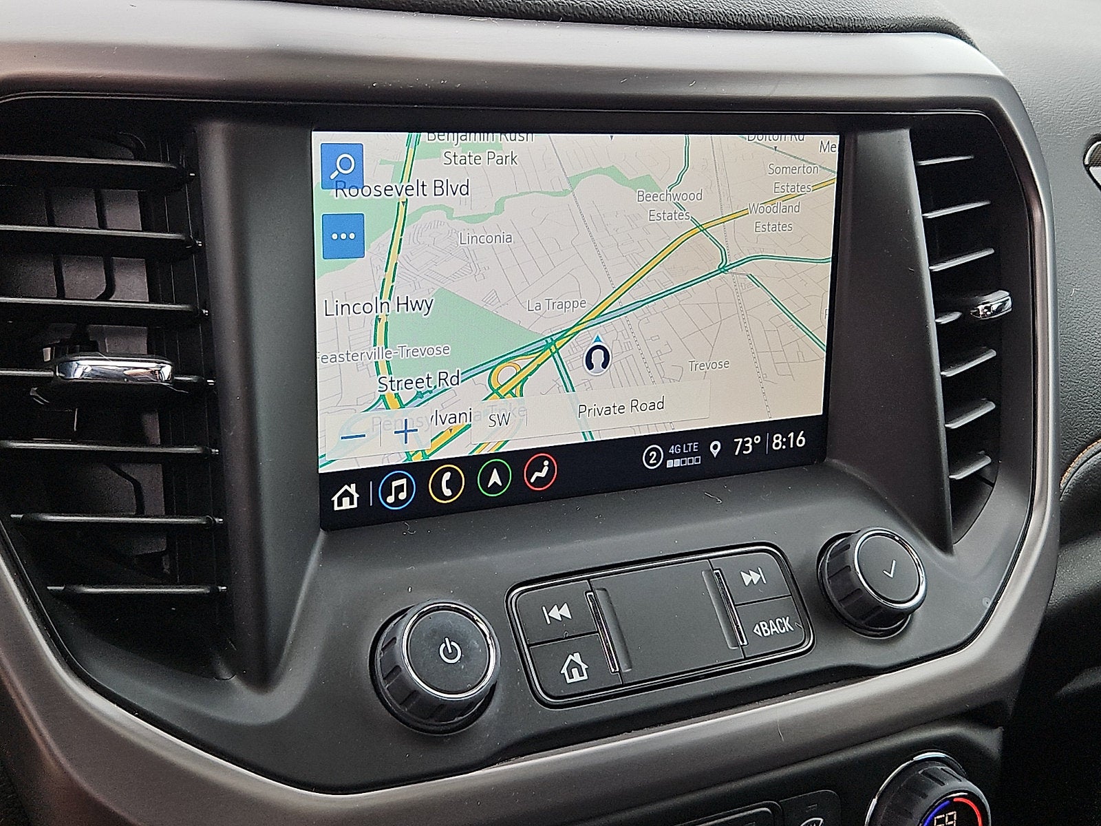 2023 GMC Acadia AT4