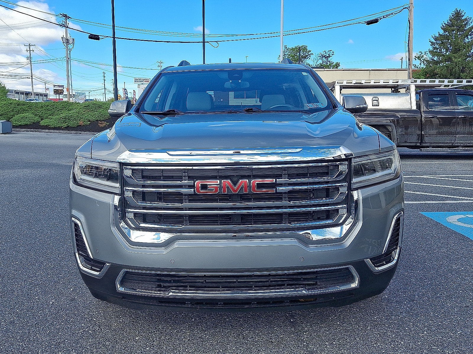 2023 GMC Acadia SLE