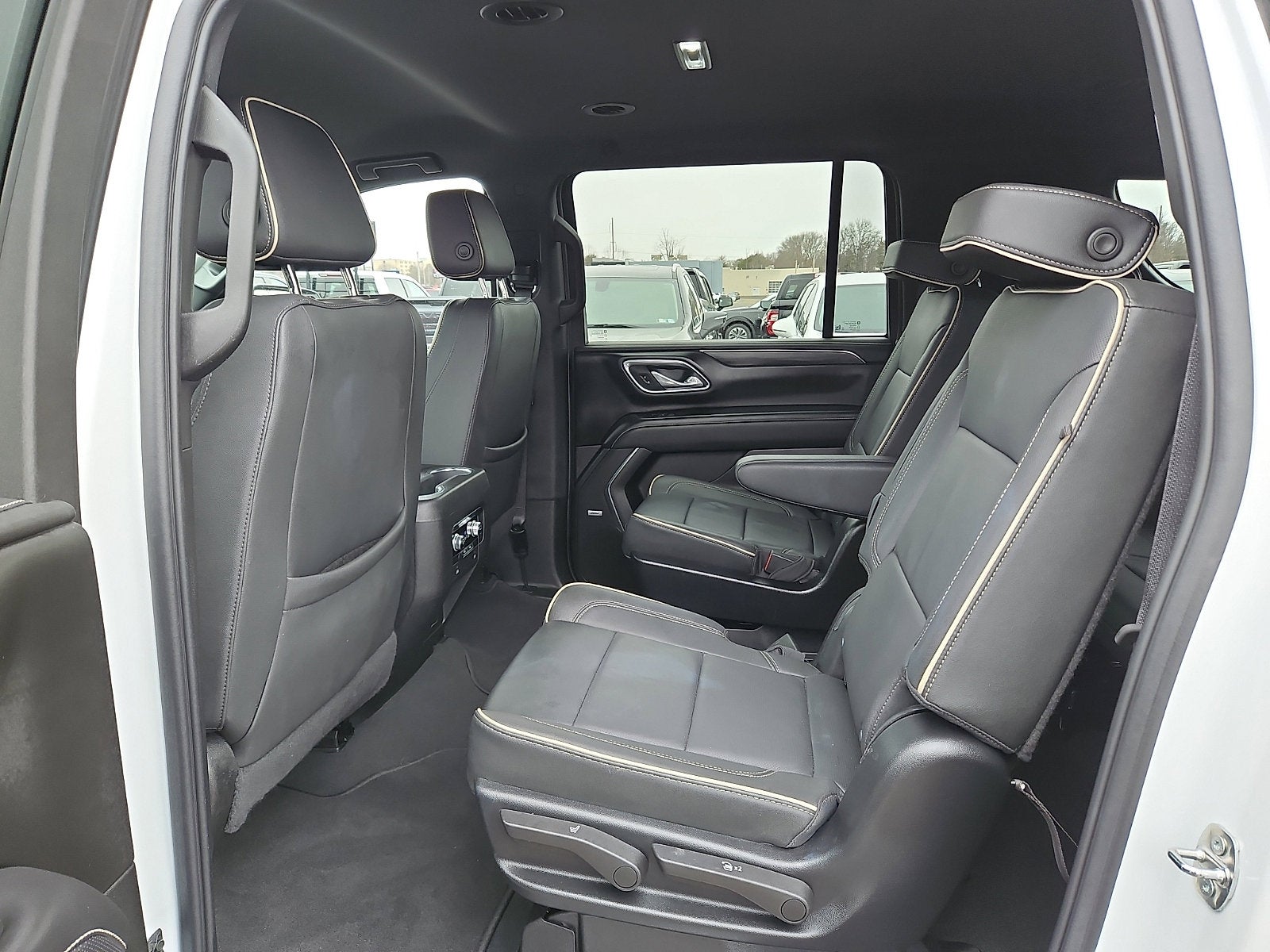 2024 GMC Yukon XL SLT