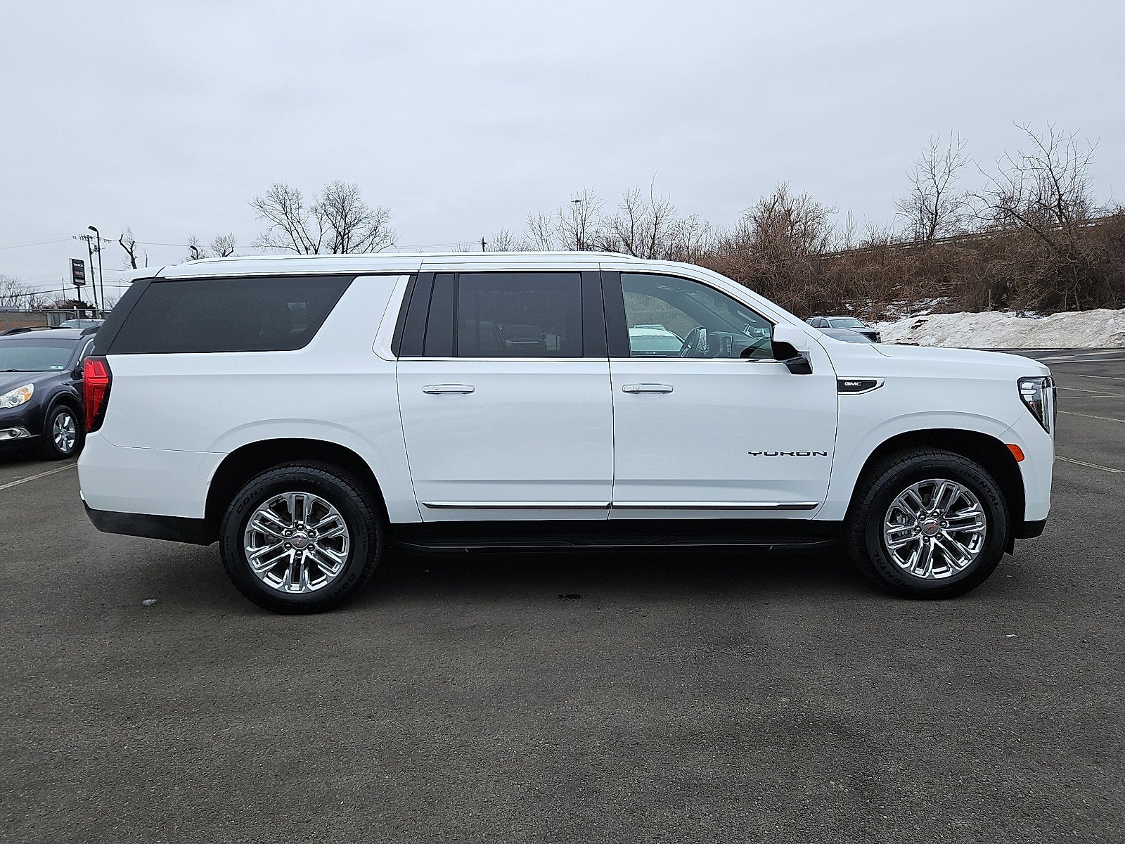 2024 GMC Yukon XL SLT