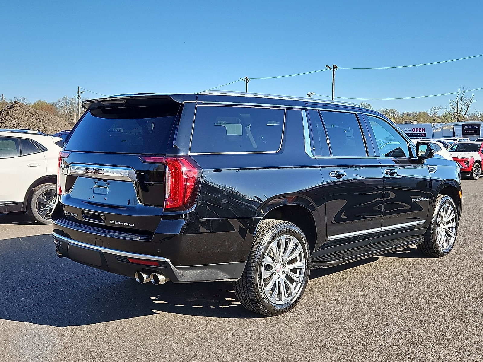 2023 GMC Yukon XL Denali