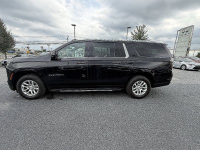 2025 Chevrolet Suburban LT
