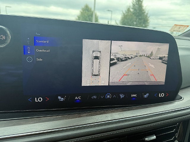 2025 Chevrolet Suburban LT