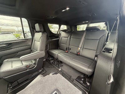 2025 Chevrolet Suburban LT