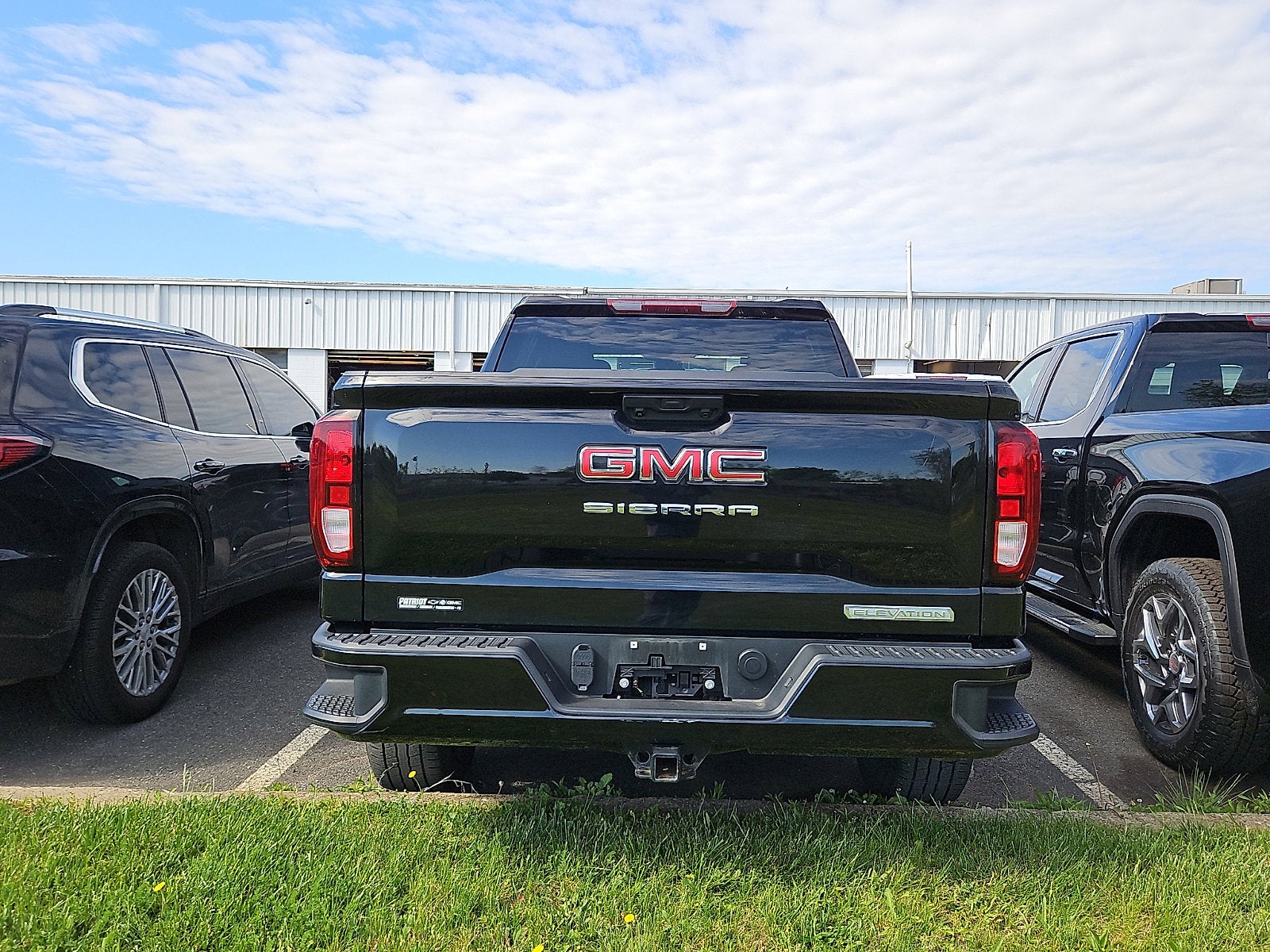 2023 GMC Sierra 1500 Elevation